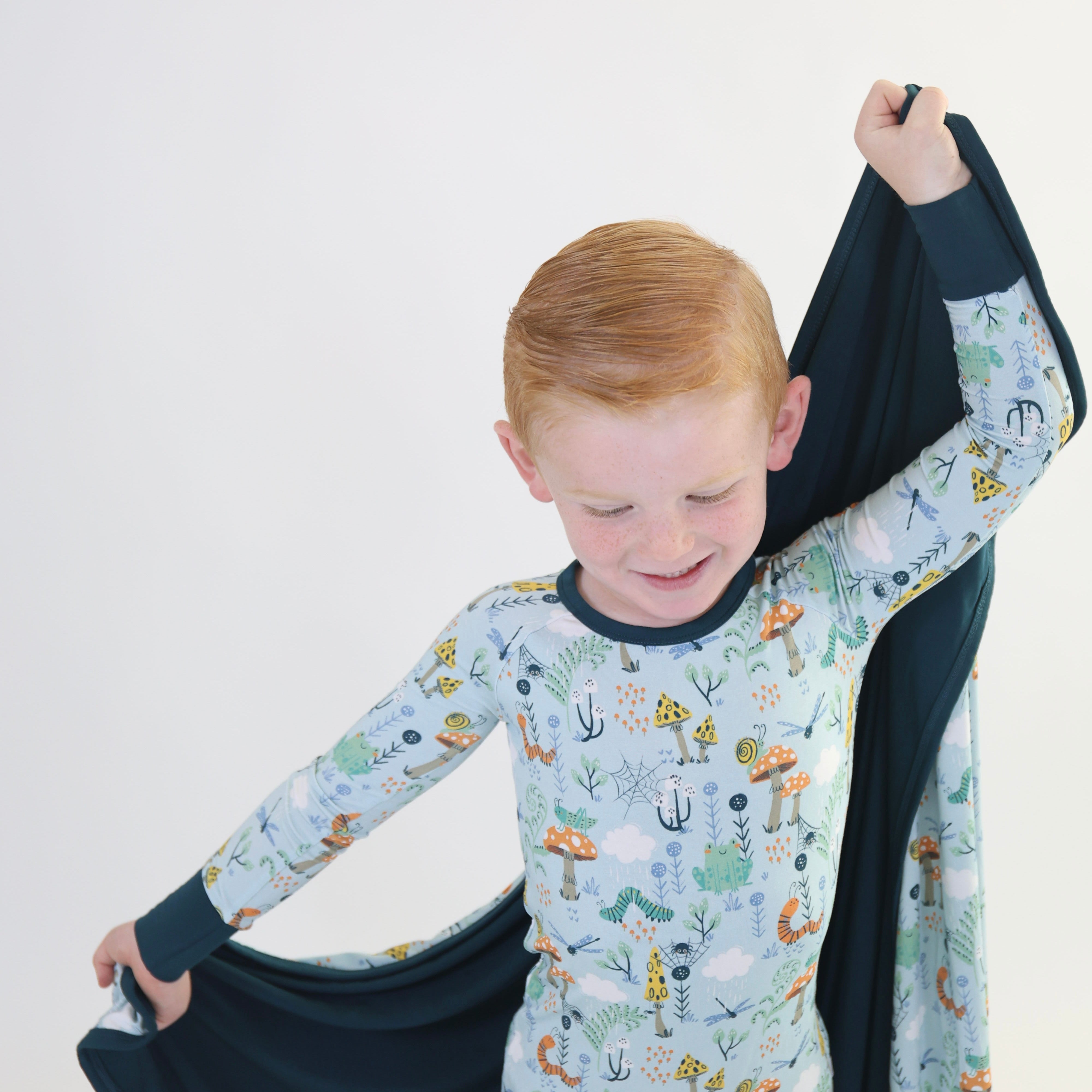 Rainn Cozy Blanket - By Rainn-Rainn-Critter Hollow-50x50 Inches-Giggles N Gear