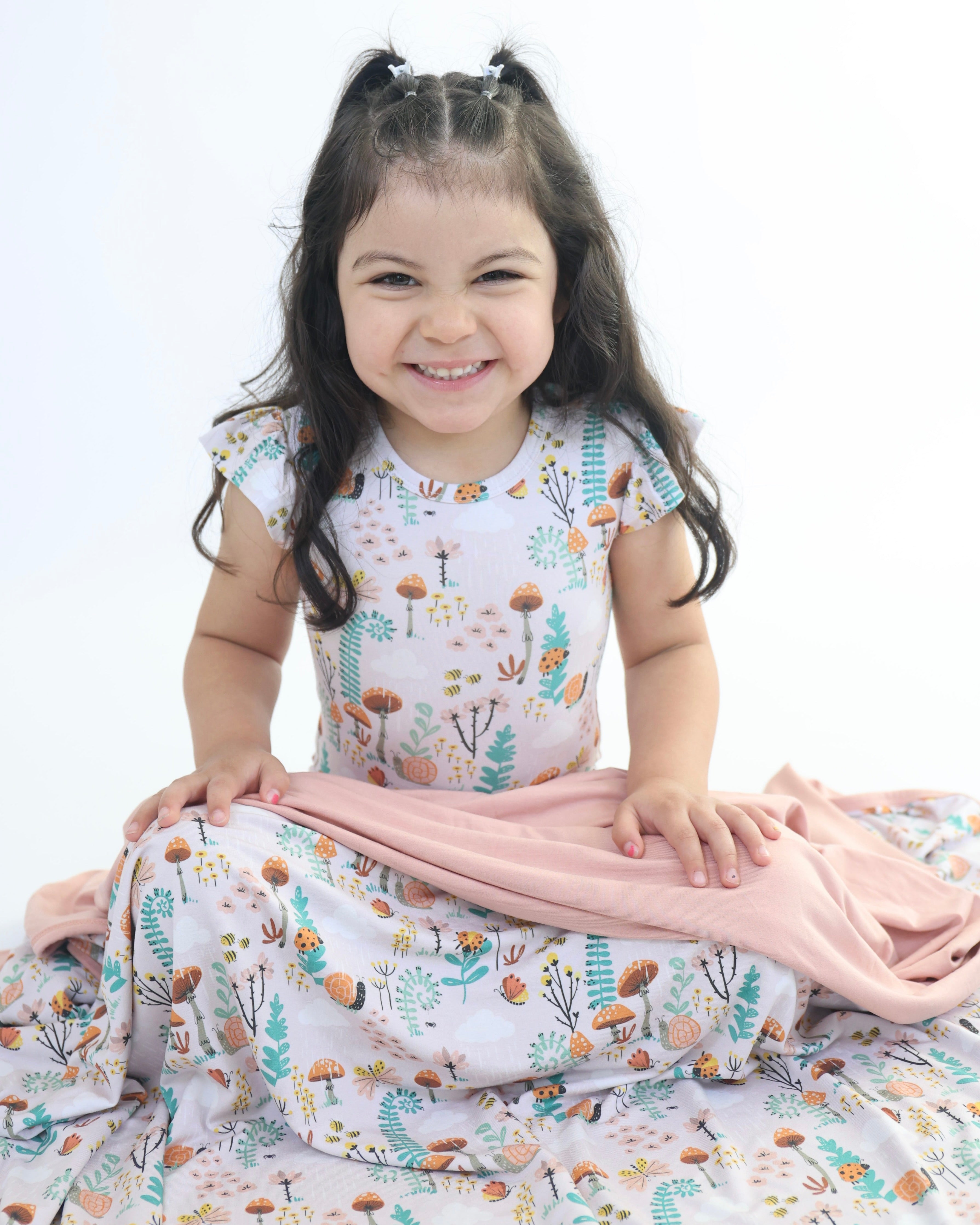 Rainn Cozy Blanket - By Rainn-Rainn-Critter Hollow-50x50 Inches-Giggles N Gear