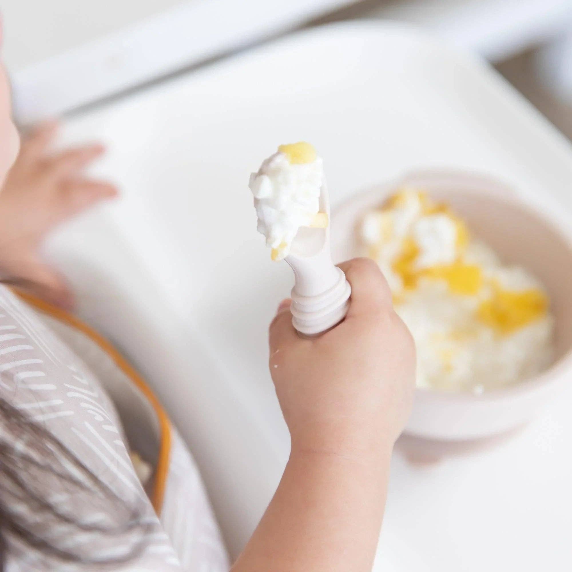 Silicone First Feeding Set: Sand